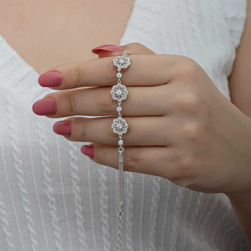 Stillove Gümüş Baget Çiçek Desenli Kadın Bileklik Sl6618 Stillove Gümüş Baget Çiçek Desenli Kadın Bileklik Sl6618