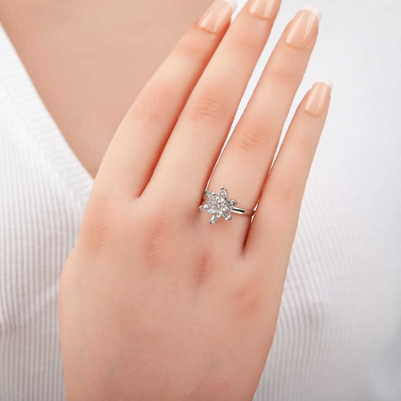 Stillove Gümüş Beyaz Taşlı Lotus Çiçeği Kadın Yüzük Sl5366