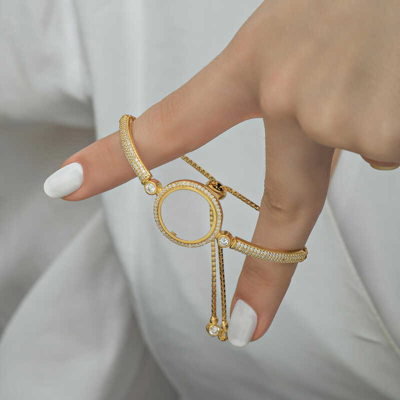 Stillove Gümüş Çeyrek Takılabilen Altın Kaplama Kadın Bileklik T6523 Stillove Gümüş Çeyrek Takılabilen Altın Kaplama Kadın Bileklik T6523