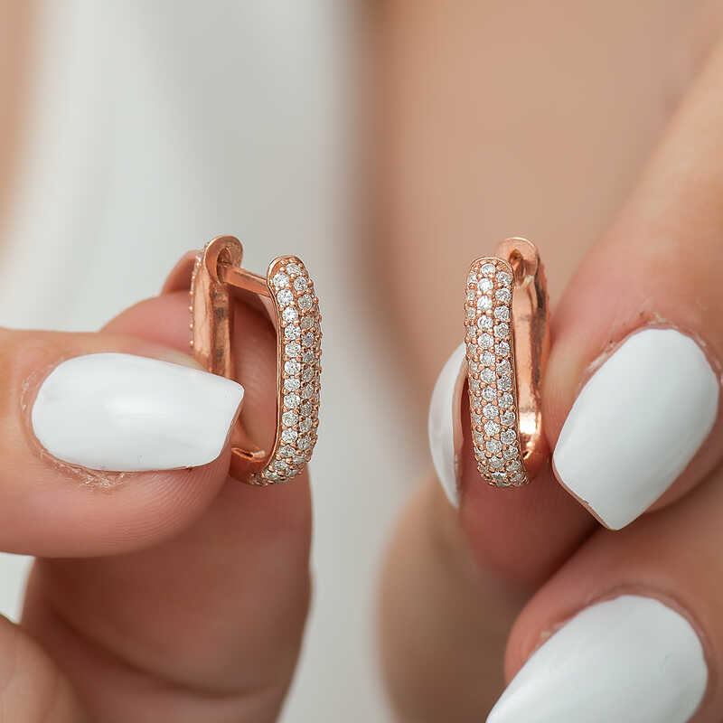 Gümüş Çift Taraflı Beyaz Taşlı J Bayan Küpe SL7235