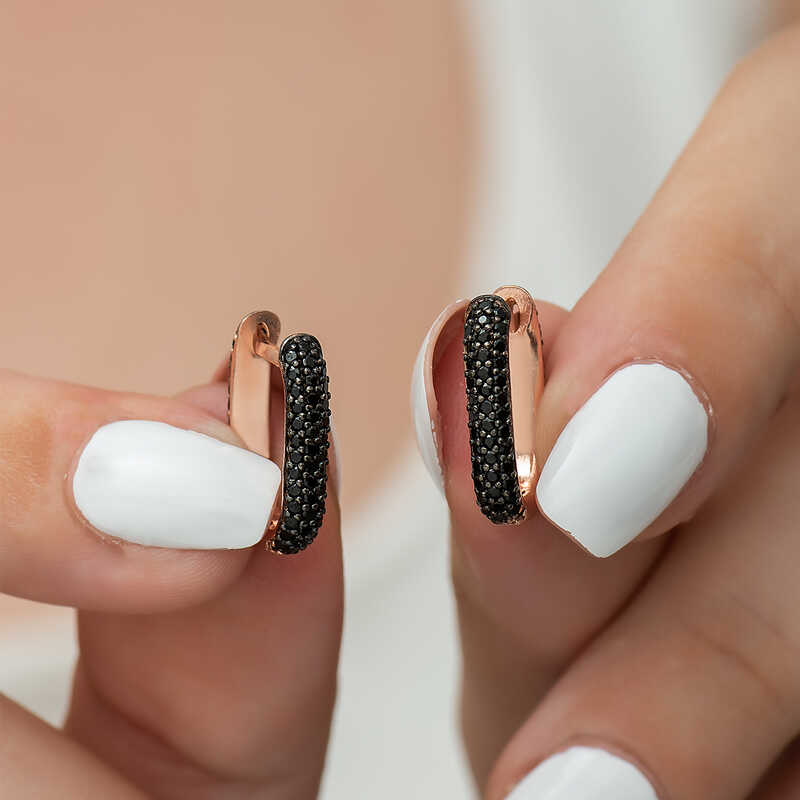 Gümüş Çift Taraflı SiyahTaşlı J Bayan Küpe SL7234 Gümüş Çift Taraflı SiyahTaşlı J Bayan Küpe SL7234