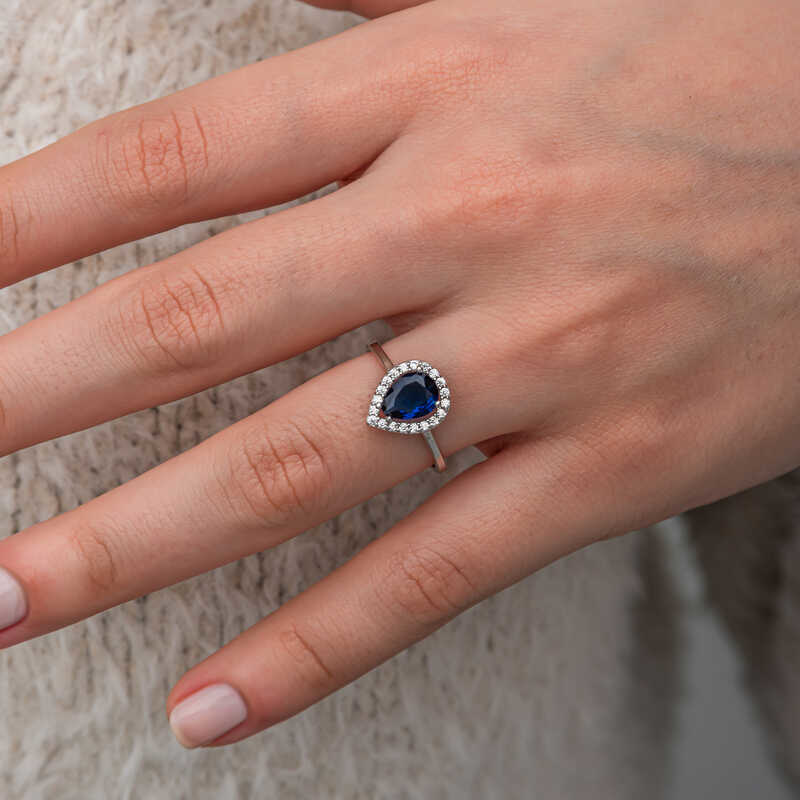 Gümüş Damla Safir Taşlı Kadın Yüzük SL12643 Gümüş Damla Safir Taşlı Kadın Yüzük SL12643