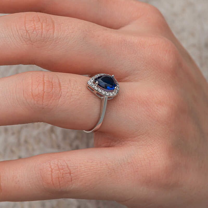 Gümüş Damla Safir Taşlı Kadın Yüzük SL12643 Gümüş Damla Safir Taşlı Kadın Yüzük SL12643