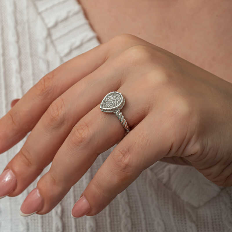 Gümüş Damla Zirkon Taşlı Kadın Yüzük T8885 SL8177