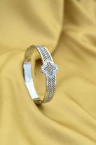 GÜMÜŞ DESENLİ KALIN KELEPÇE ÇELİK BİLEKLİK-KEZTÇBİ41