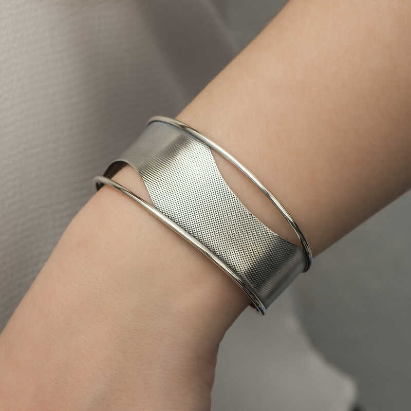 Stillove Gümüş Eskitme Desenli Bayan Bilezik Sl4379