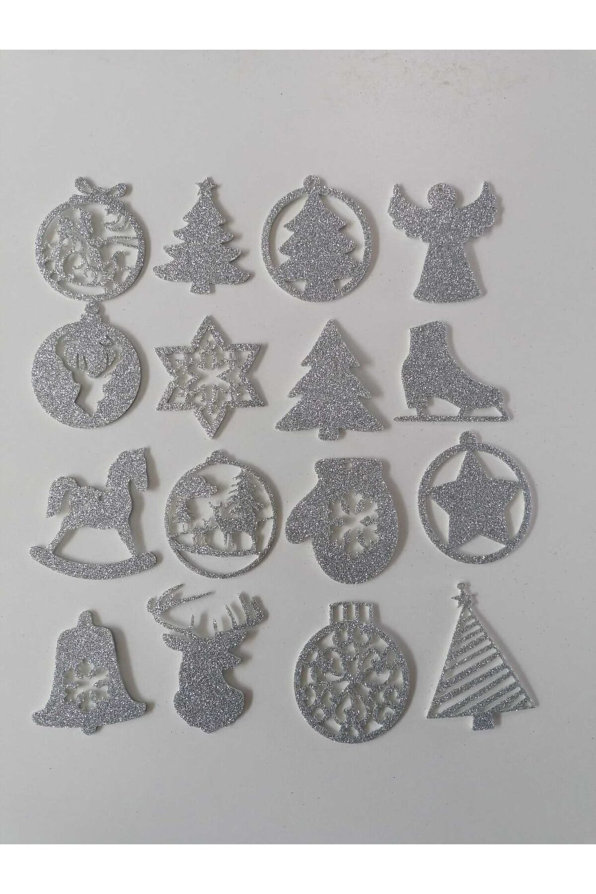 Leylaser Gümüş Eva Yilbaşi Ağaci Süsü 7,5X7,5 Cm 16 Li