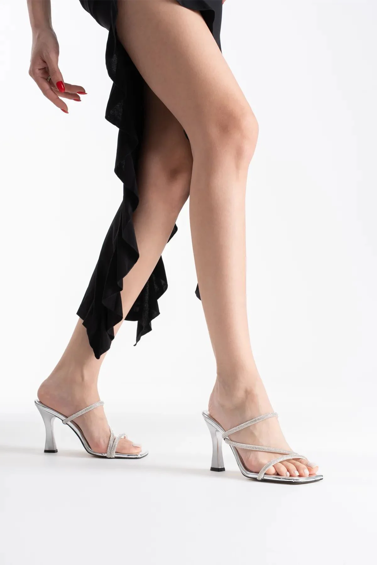 Gümüş Kadın Taşlı Topuklu Terlik TR20MY04F