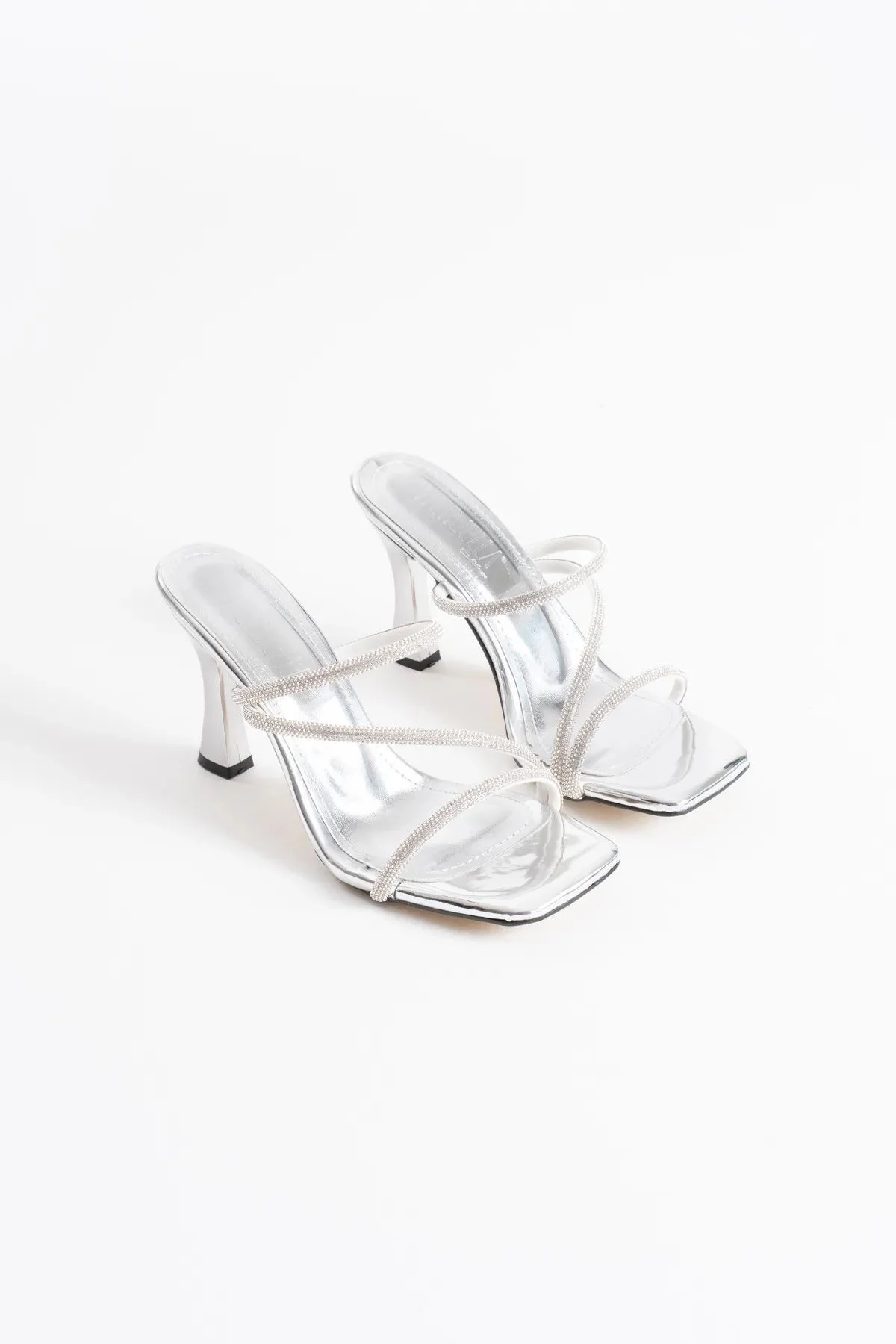 Gümüş Kadın Taşlı Topuklu Terlik TR20MY04F