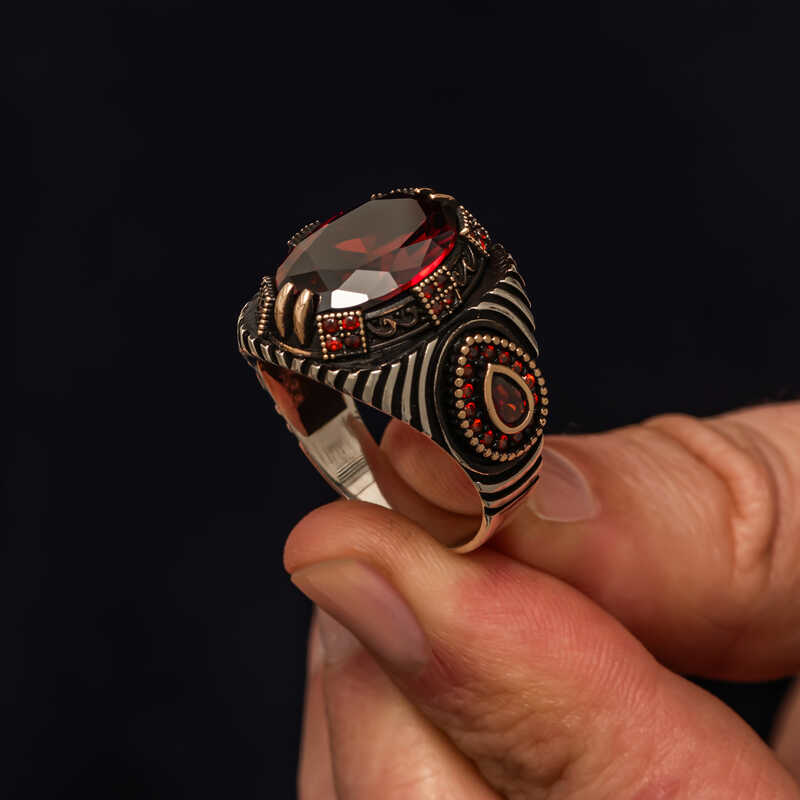 Gümüş Kırmızı Fasetli Taşlı Erkek Yüzük  SL10583