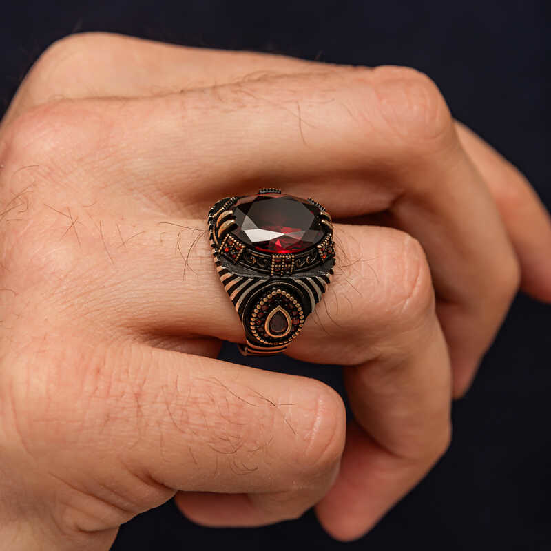 Gümüş Kırmızı Fasetli Taşlı Erkek Yüzük  SL10583