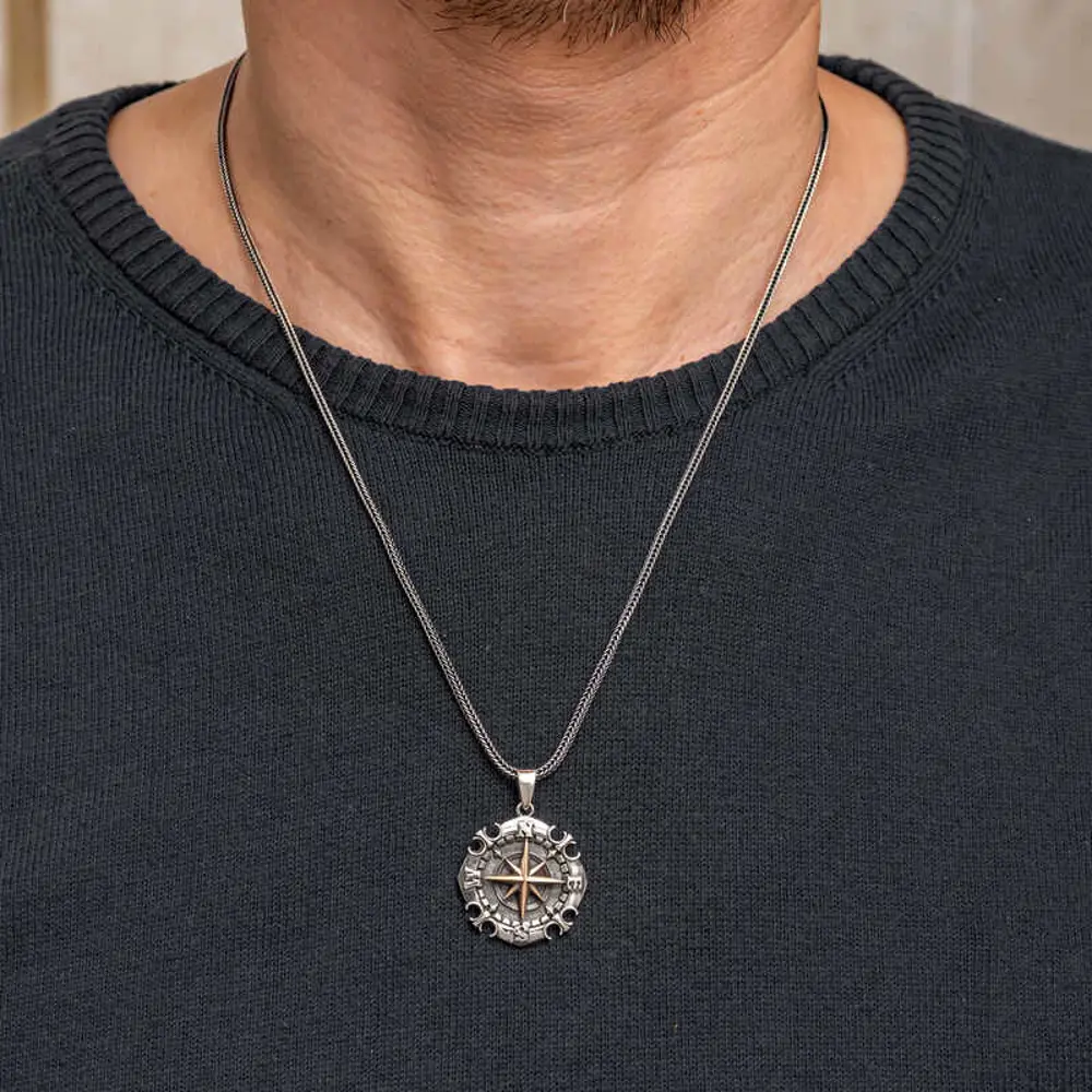 Gümüş Oksitli Pusula Erkek Kolye SL10787 Gümüş Oksitli Pusula Erkek Kolye SL10787