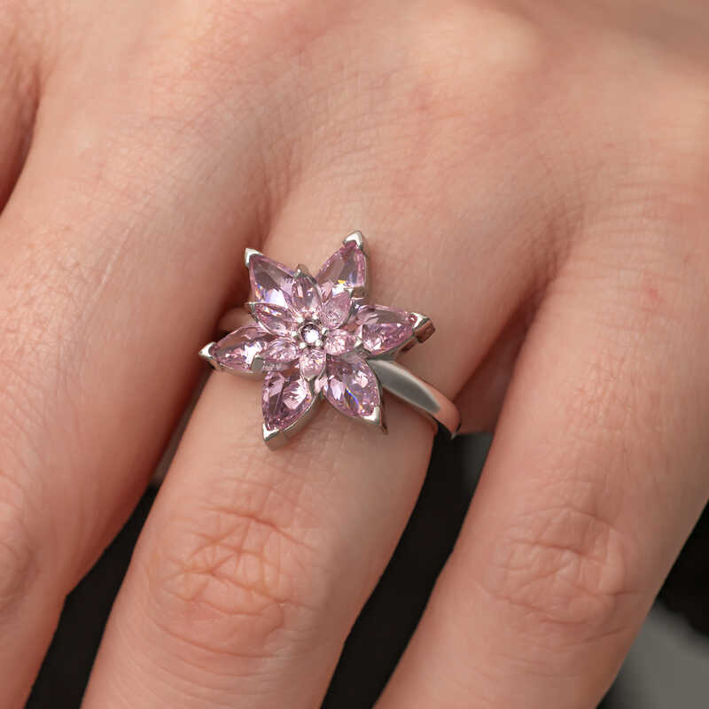 Gümüş Pembe Lotus Çiçeği Kadın Yüzük Gümüş Pembe Lotus Çiçeği Kadın Yüzük