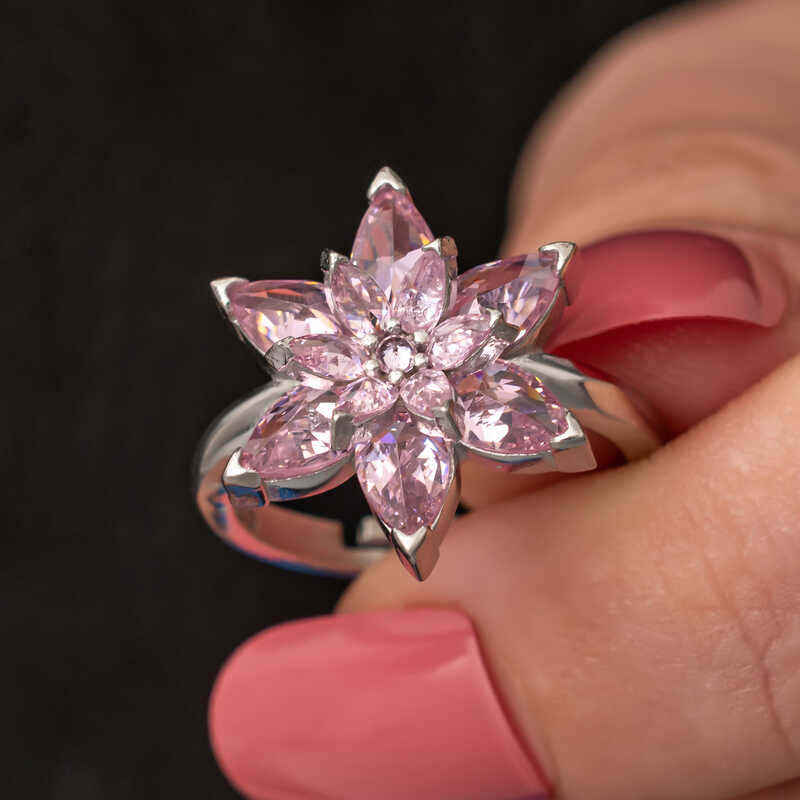 Gümüş Pembe Lotus Çiçeği Kadın Yüzük Gümüş Pembe Lotus Çiçeği Kadın Yüzük