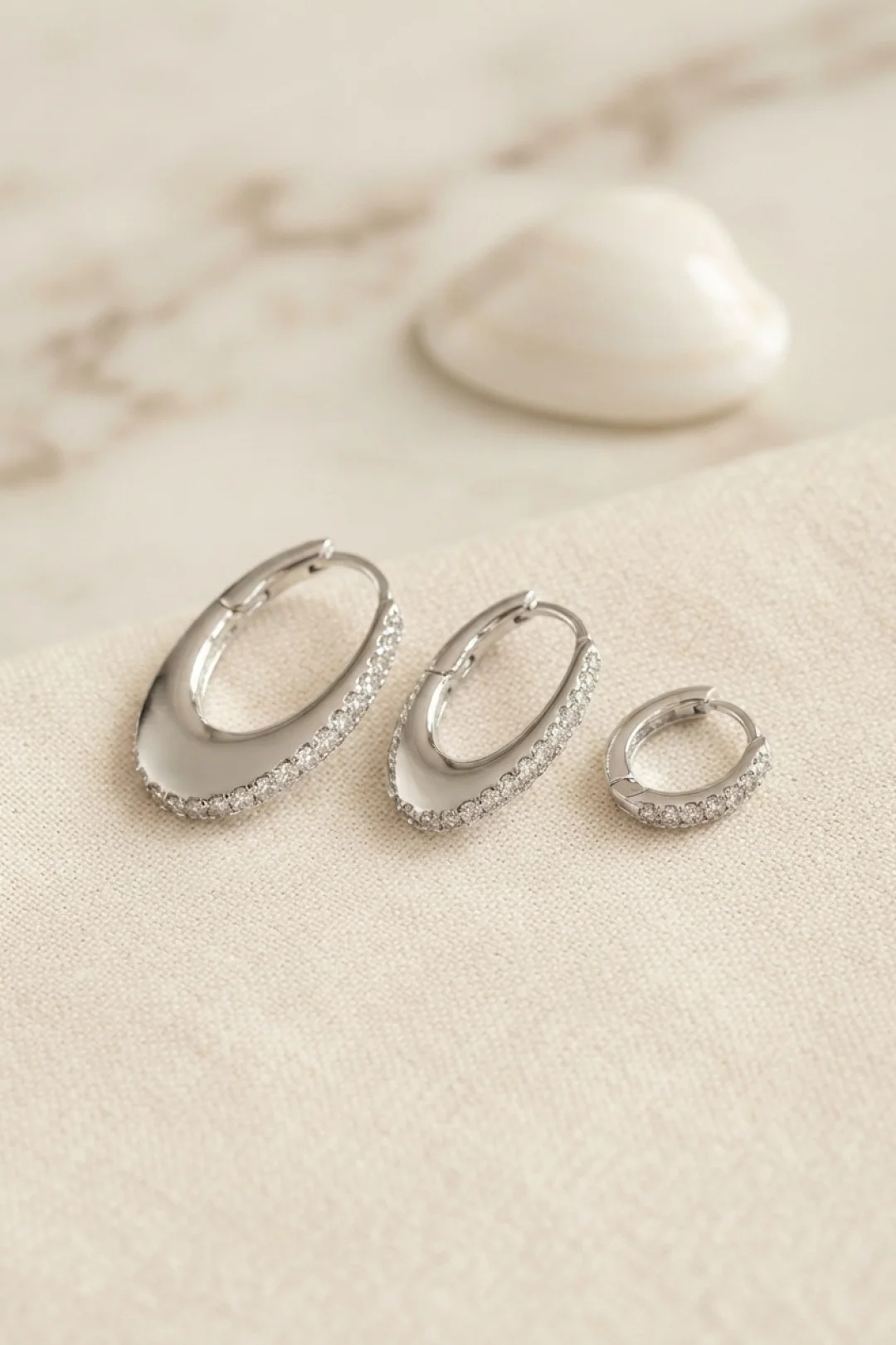 Gümüş Renk Oval Halka Model Zirkon Taşlı 3 lü Küpe Set TJ-BKP11975