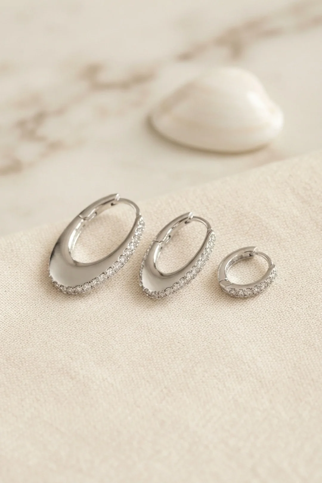 Gümüş Renk Oval Halka Model Zirkon Taşlı 3 lü Küpe Set