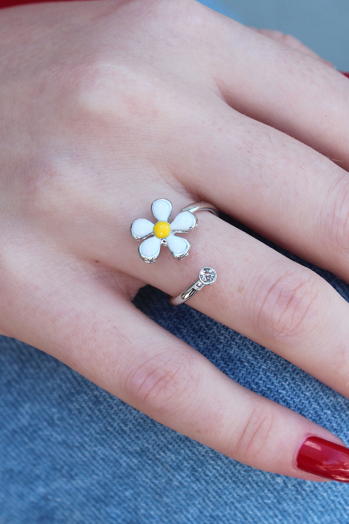 Gümüş Renk Papatya Model Zirkon Taş Detay Kadın Yüzük - TJ-BYK260