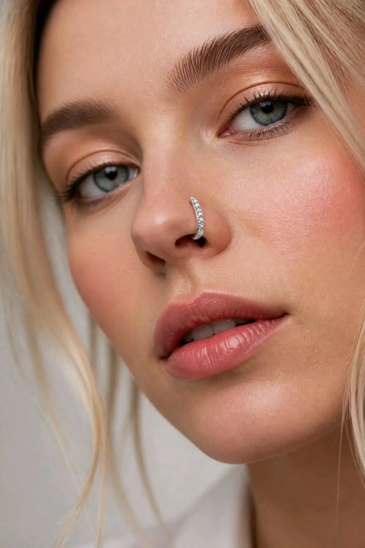 Gümüş Renk Sıkıştırmalı Burun Kulak Piercıng Fiyatı, Yorumları ve Özellikleri