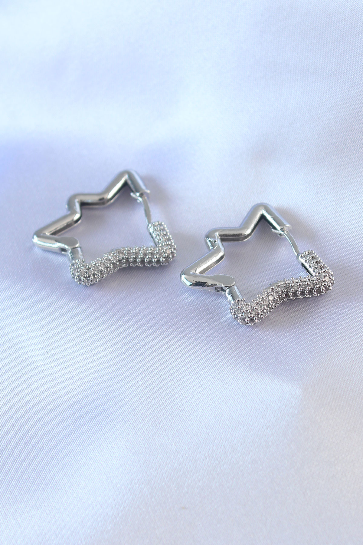 Stillove Gümüş Renk Yildiz Model Zirkon Taşli Pirinç Kadin Küpe Sl6214