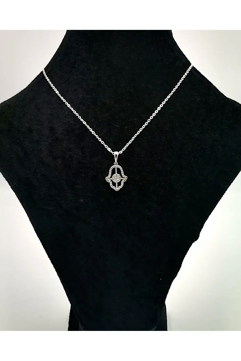 Gümüş Renk Zincirli Figürlü Karamaz Lüks Kolye