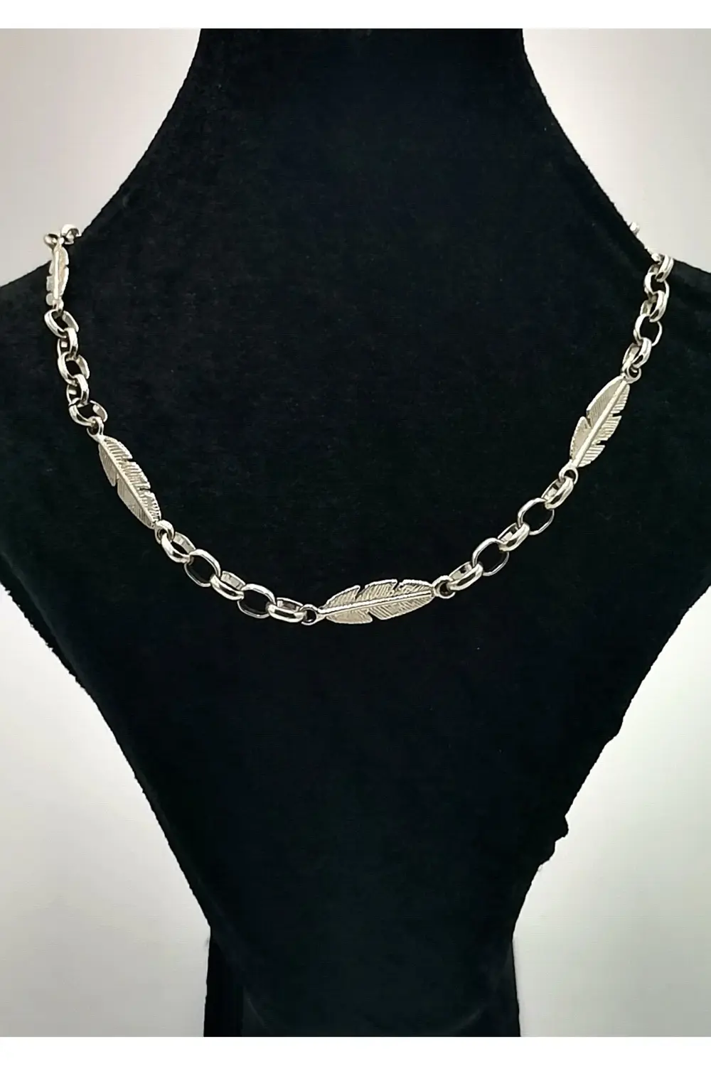 Gümüş Renk Zincirli Figürlü Lüks Kararmaz Kolye