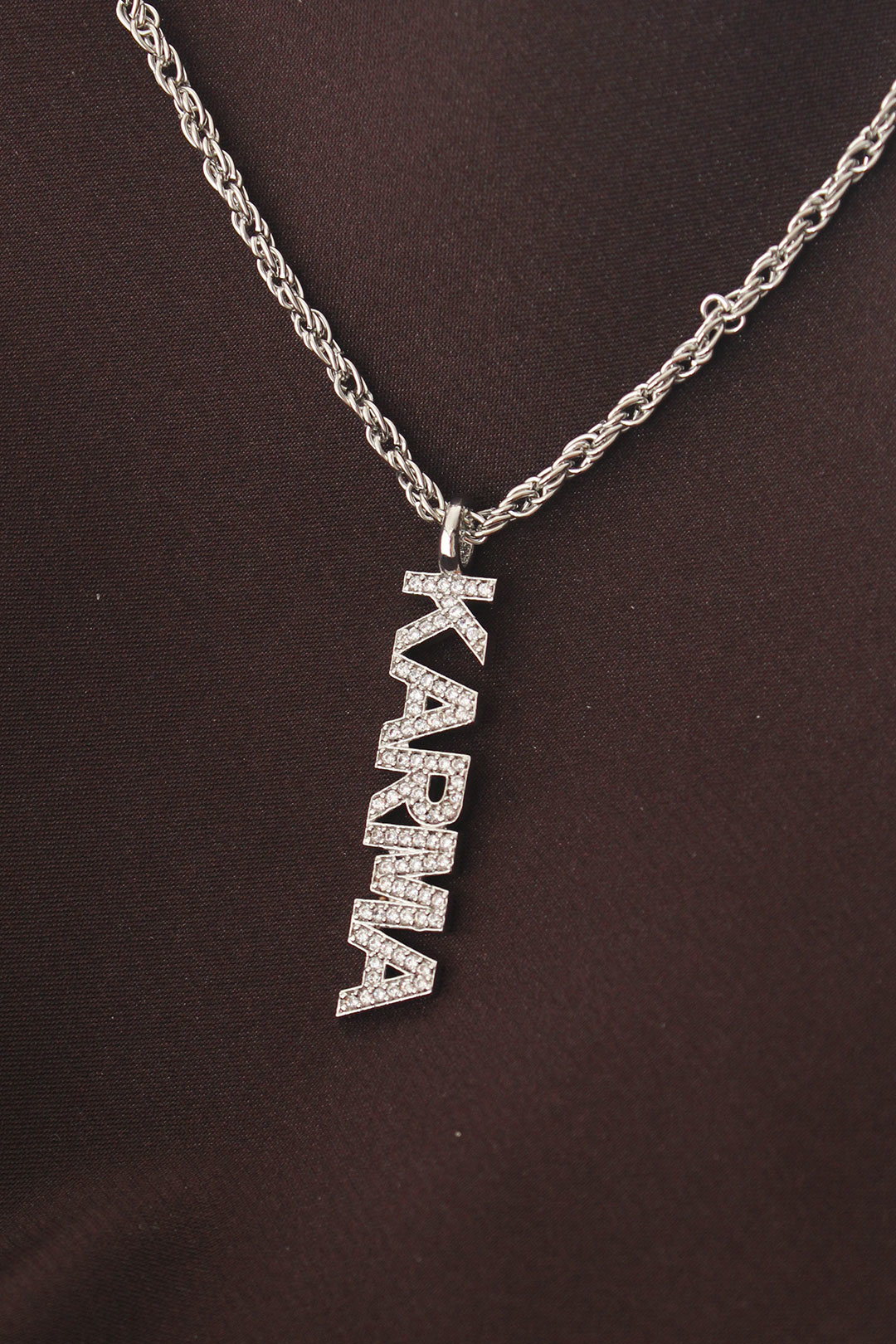 Gümüş Renkli Zirkon Taşlı Karma Yazılı Kolye - TJ-BKO6192