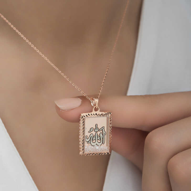 Gümüş Rose Allah Yazılı Kadın Kolye SL4750 Gümüş Rose Allah Yazılı Kadın Kolye SL4750