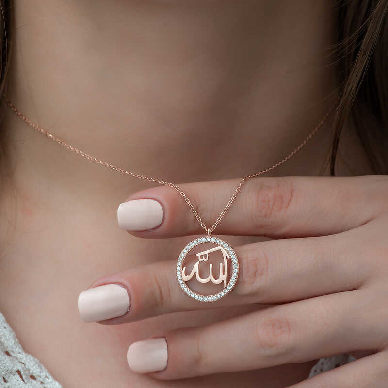 Gümüş Rose Arapça Allah Yazılı Bayan Kolye SL3619 Gümüş Rose Arapça Allah Yazılı Bayan Kolye SL3619