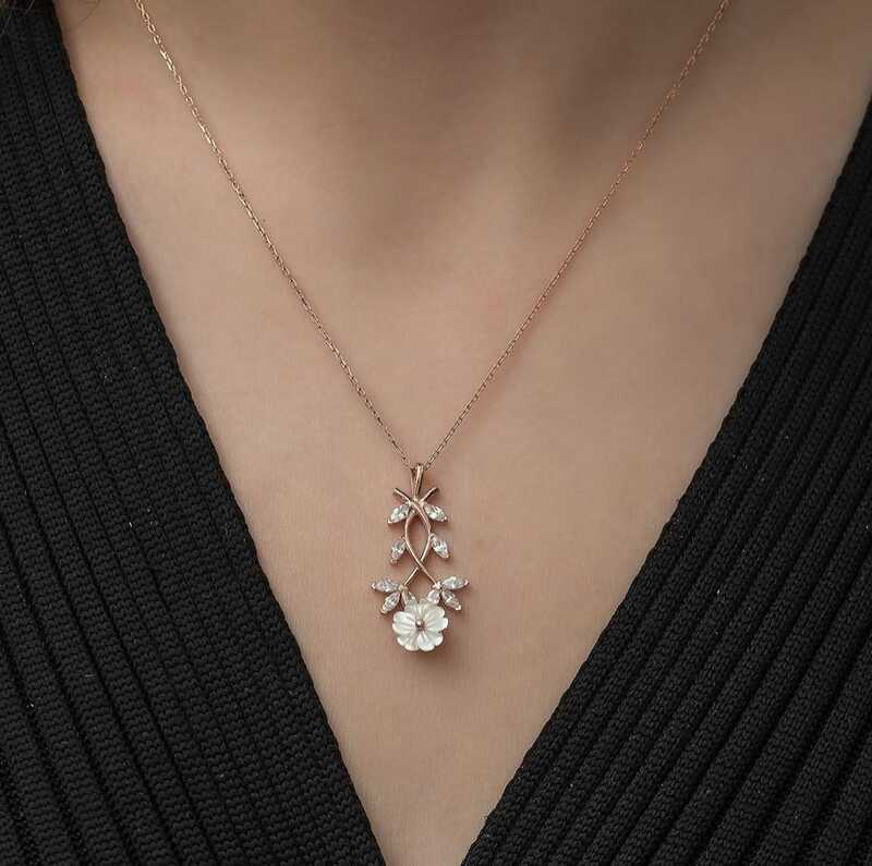 Gümüş Rose Beyaz Bahar Çiçeği Kolye  SL2209
