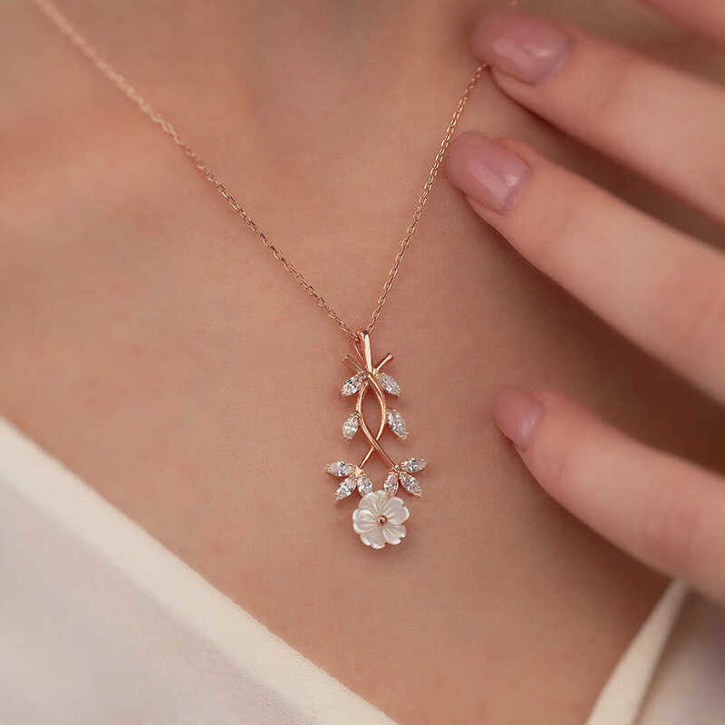 Gümüş Rose Beyaz Bahar Çiçeği Kolye  SL2209