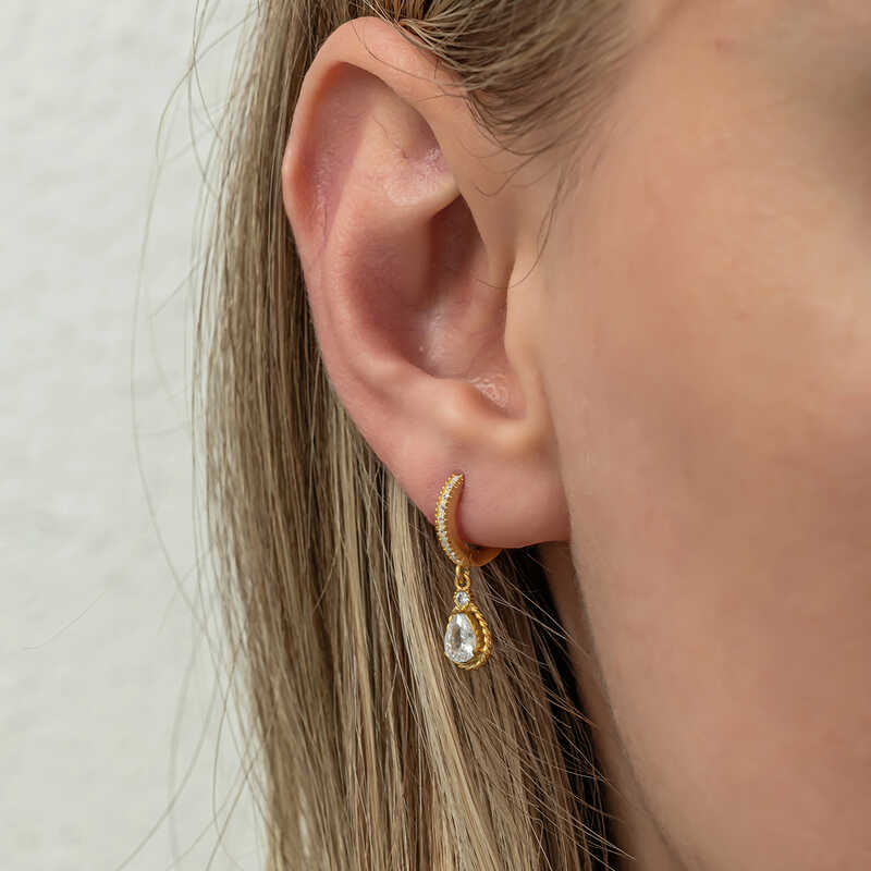 Gümüş Sallantılı Gold Damla Kadın Küpe SL8103