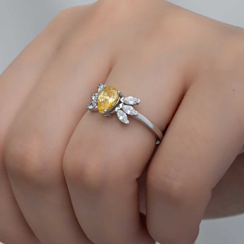 Stillove Gümüş Sari Damla Zirkon Taşli Kadin Yüzük Sl6259