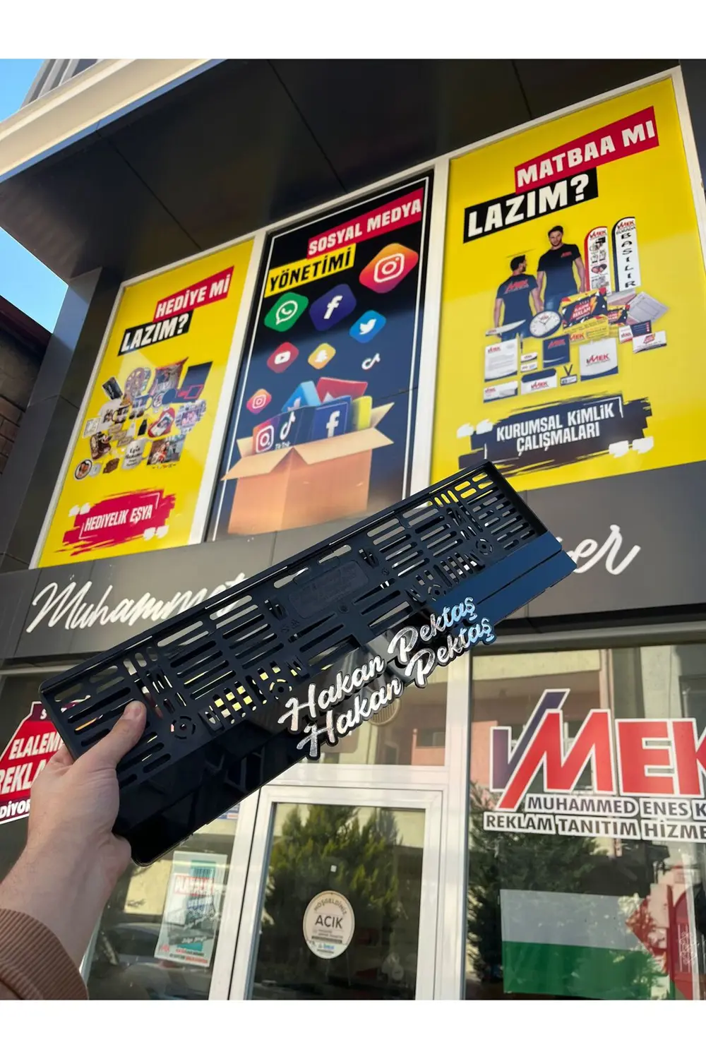 GÜMÜŞ SARKIK MODEL PLAKALIK