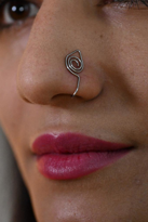 Tükkan Accessories Gümüş Sikiştirma Fake Yaprak Desenli Burun Kistirma Hizma Piercin Tükkan Accessories Gümüş Sikiştirma Fake Yaprak Desenli Burun Kistirma Hizma Piercin