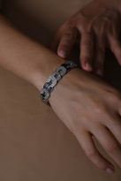 Tükkan Accessories Gümüş Sim Detay Kelepçe Çelik Bileklik-Keztçbi26