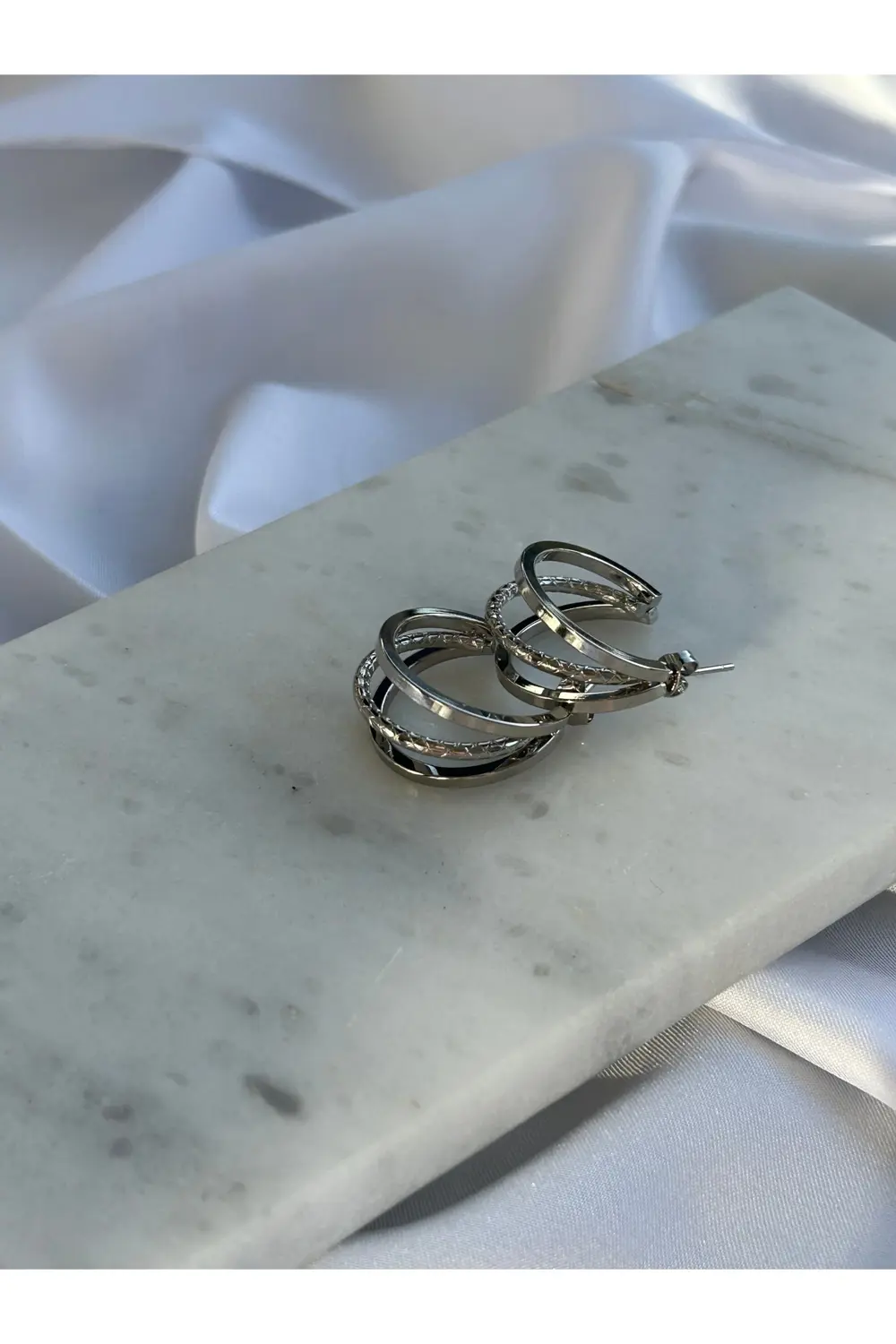 Atelier Emine Gümüş Üçlü Görünüm Halka Küpe