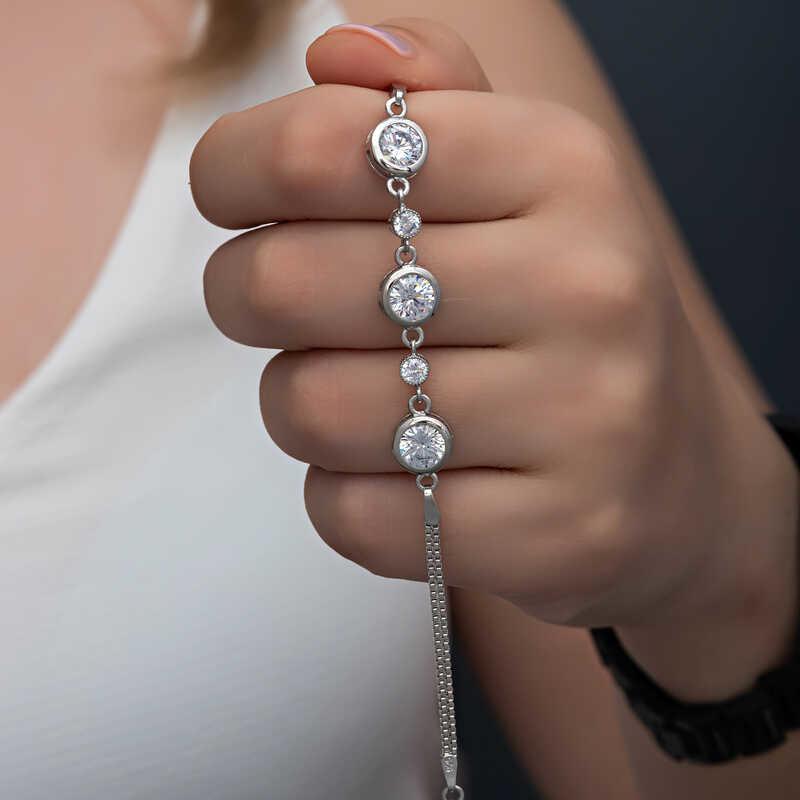 Gümüş Yuvarlak Taşlı Kadın Bileklik  SL6337