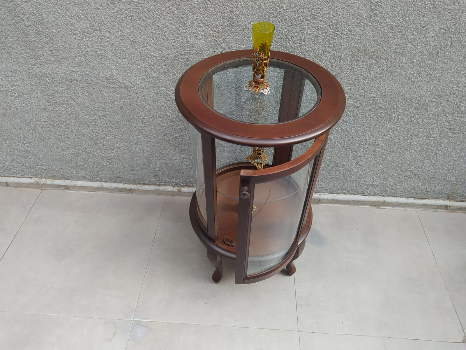 Gümüşlük 17437 SİLİNDİR MODEL Parlak Ceviz Kayın Aslan ayak Bombe