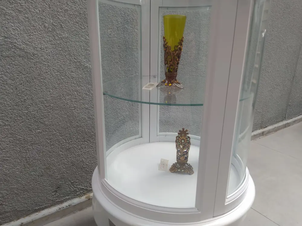 Gümüşlük vitrin 17428 Yuvarlak MODEL Parlak Beyaz Kayın Aslan aya