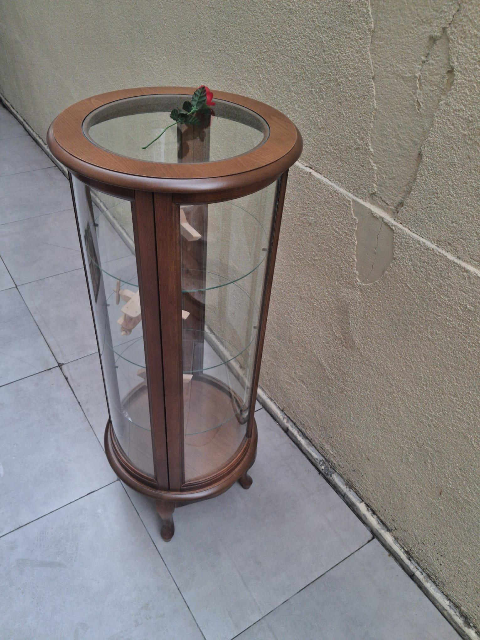 Gümüşlük vitrin 17439 Yuvarlak MODEL Parlak Ceviz Kayın Aslan aya