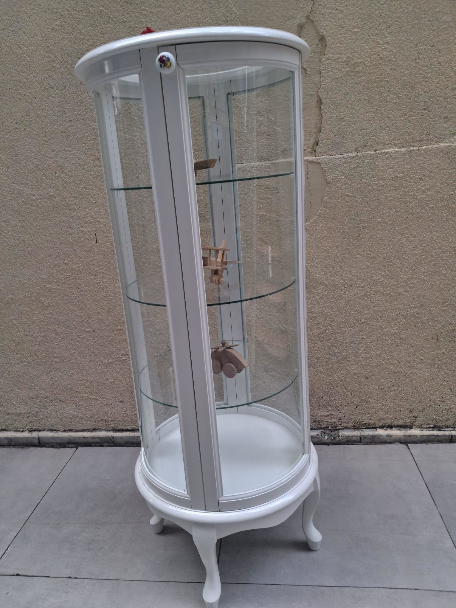 Gümüşlük vitrin 17432 Yuvarlak MODEL Beyaz Kayın Aslan ayak 3raf 