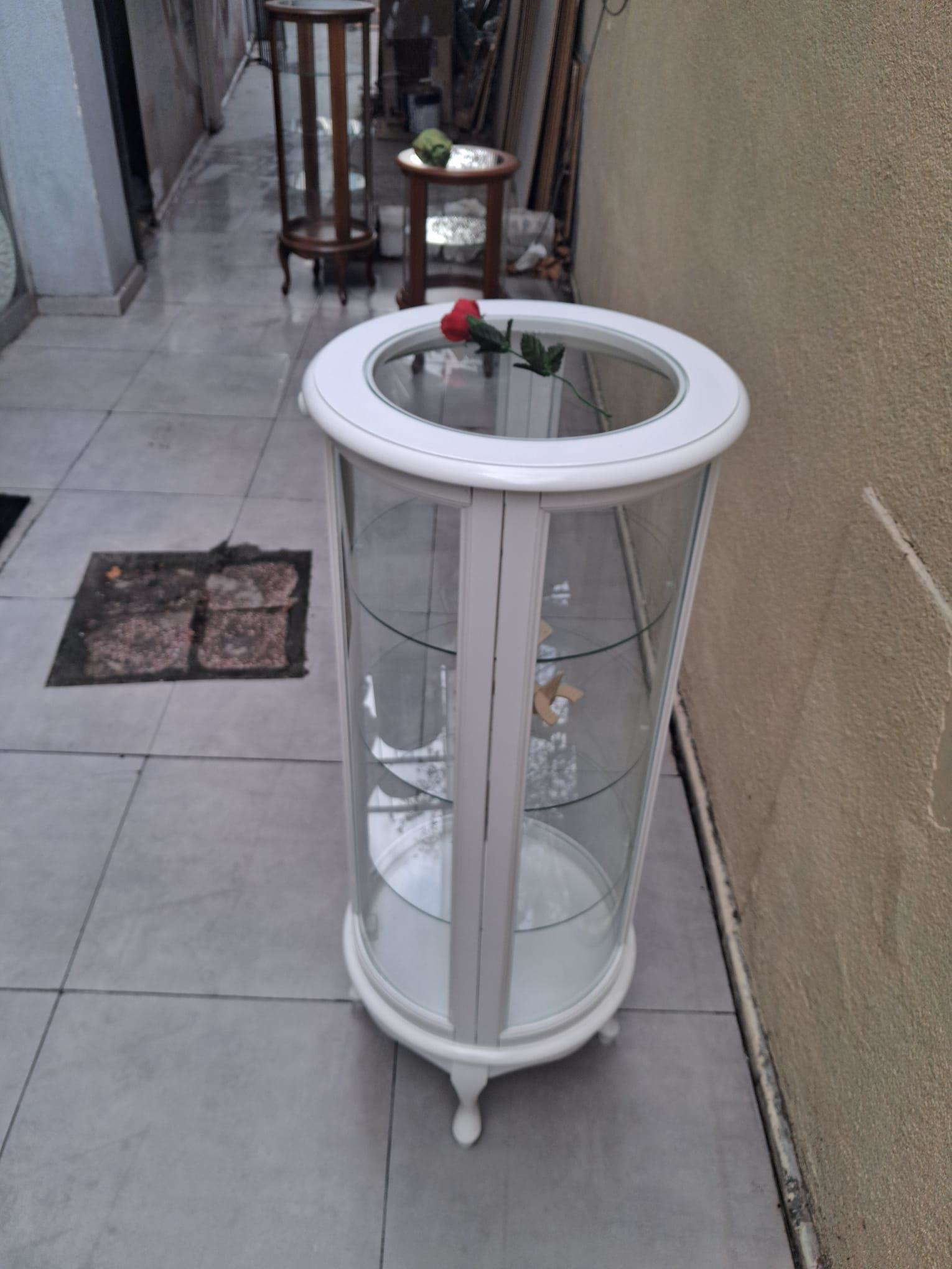 Gümüşlük vitrin 17432 Yuvarlak MODEL Beyaz Kayın Aslan ayak 3raf 