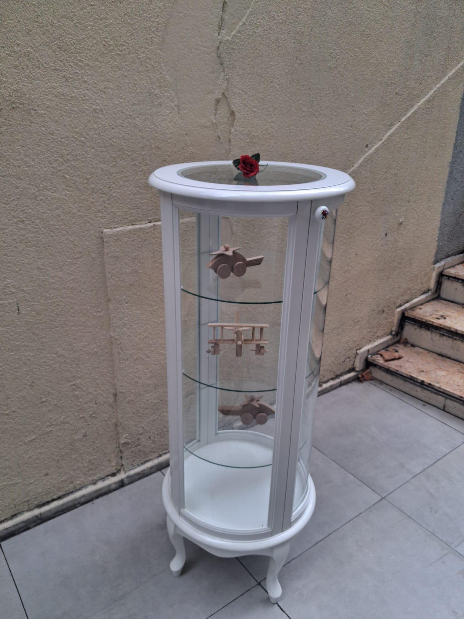 Gümüşlük vitrin 17432 Yuvarlak MODEL Beyaz Kayın Aslan ayak 3raf 