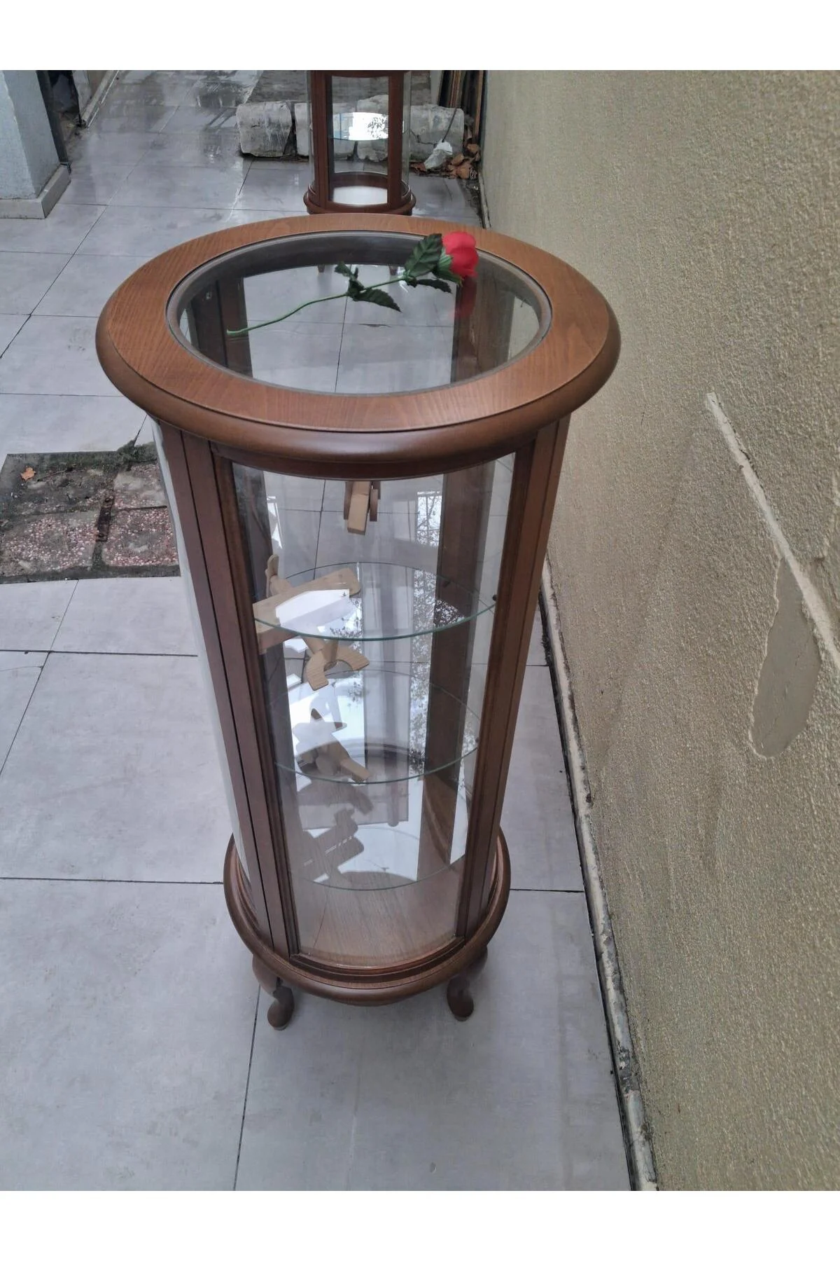Gümüşlük vitrin 19411 Yuvarlak MODEL Parlak ceviz 120 Kayın Aslan ayak Bombe Cam - Görsel 8