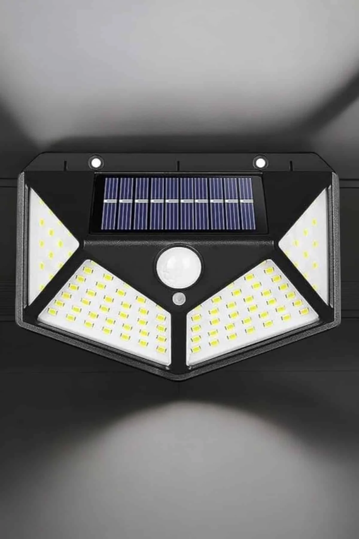 Güneş Enerjili Bahçe Aydınlatma Lambası Solar 100 Led Lamba