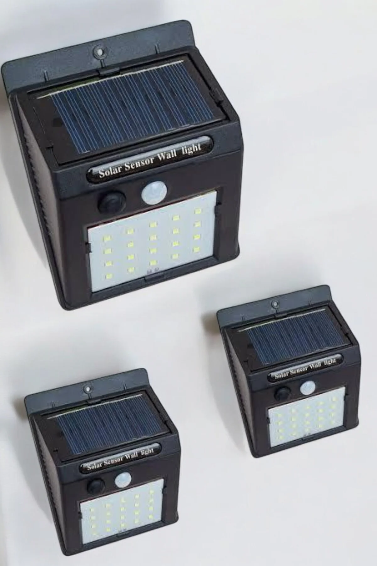 Güneş Enerjili Bahçe Lambası Solar Gece Aydınlatma Sensörlü Lamba