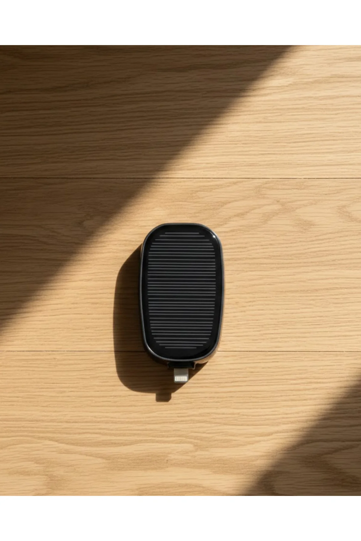Güneş Enerjili Mini Powerbank 1200mAh Ultra İnce Taşınabilir