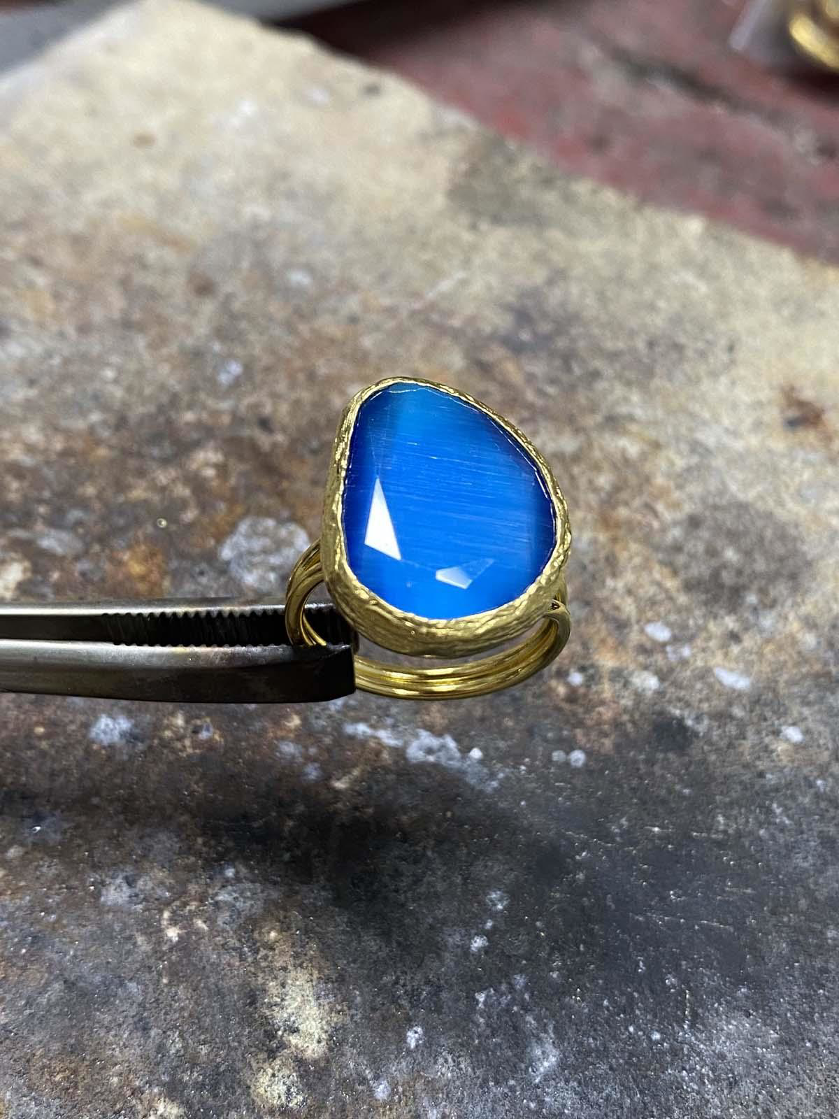 Güneş Taşı Serisi Fasülye Kesim Kedi Gözü Taşlı El İşi Kadın Altı