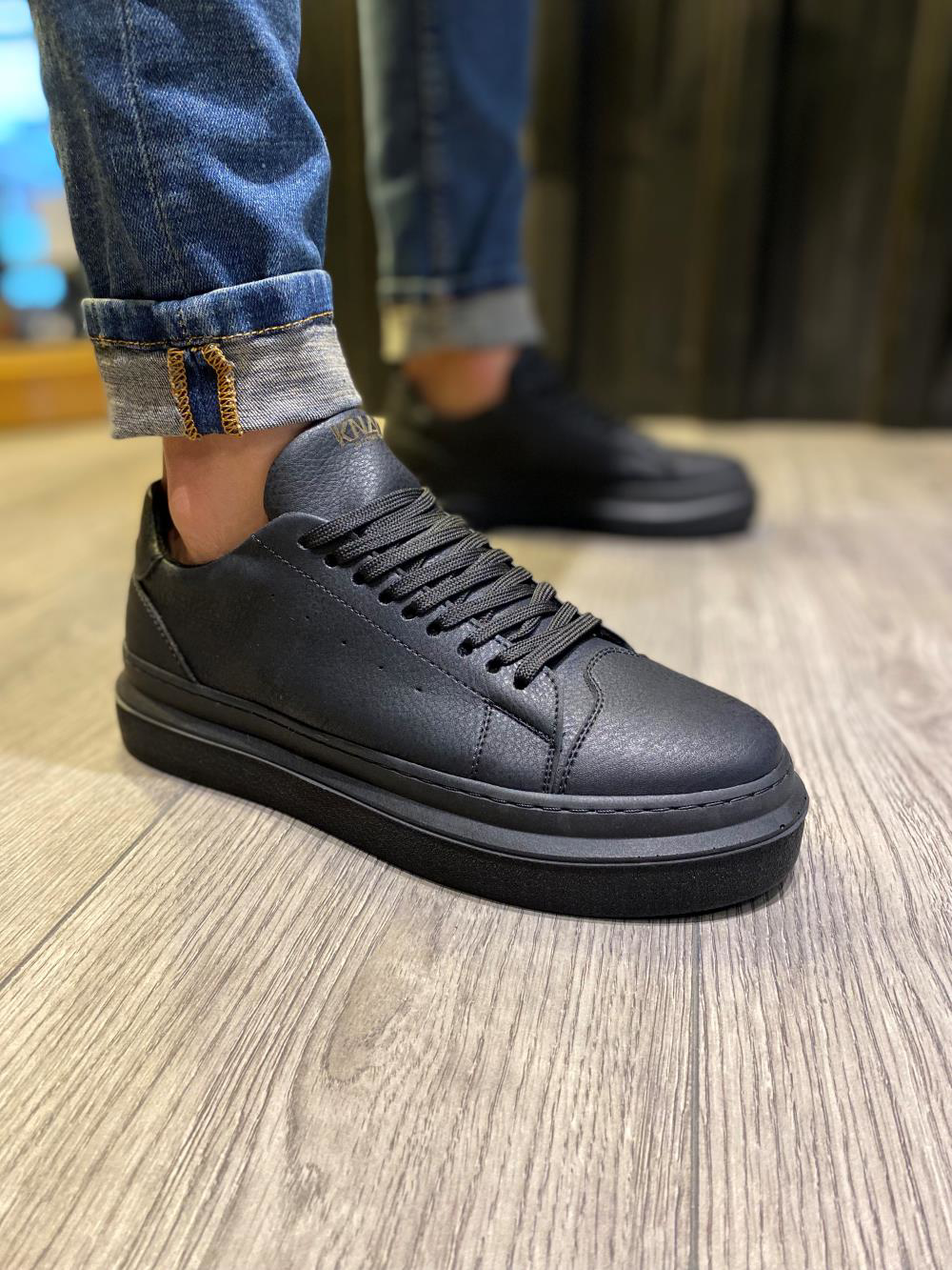 Günlük Ayakkabı 421 Siyah (Siyah Taban)