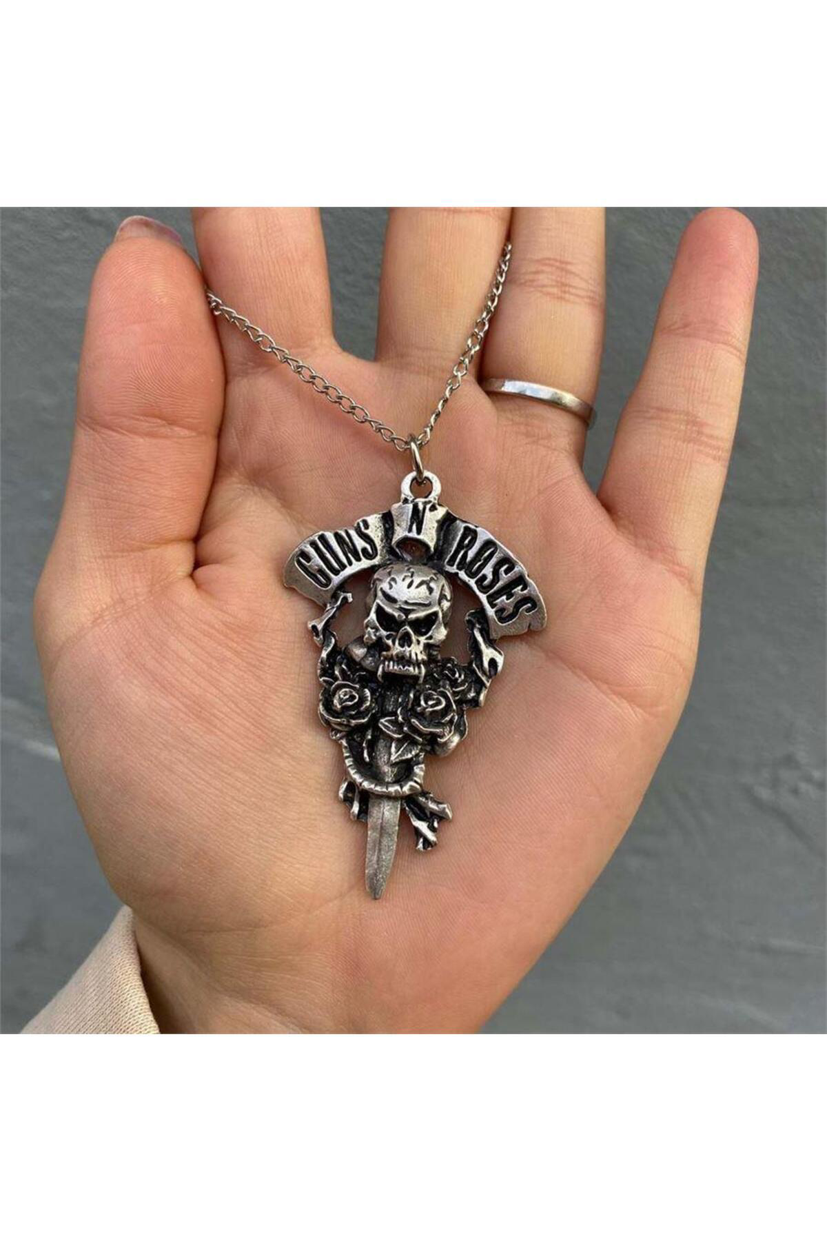 Guns N' Roses Dagger Kolye